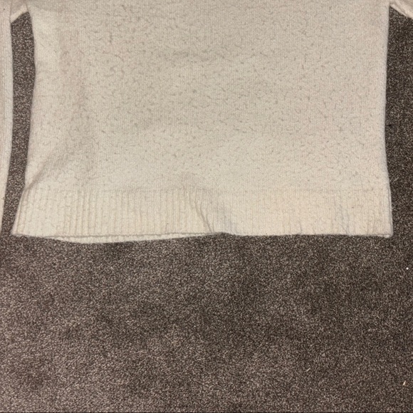 American Eagle White Textured Crew Neck Sweater Relaxed Fit - Picture 3 of 6